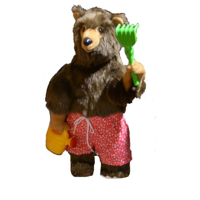 Brown Leonardo with his rake