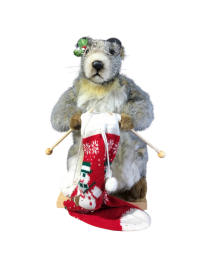 Animatronic rental available in Belgium & France : marmot knitting for Christmas window displays & seasonal events