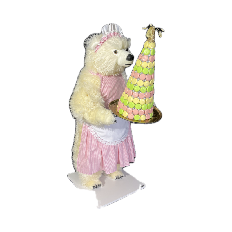 animatronic bear cake,window displays easter ideas,animated decor cake bake shop,luxury animated decor